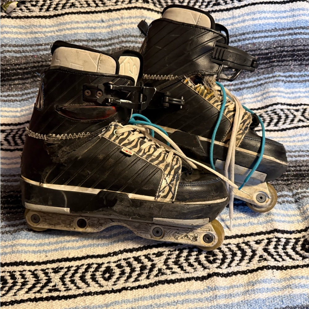 Valo Rollerblades